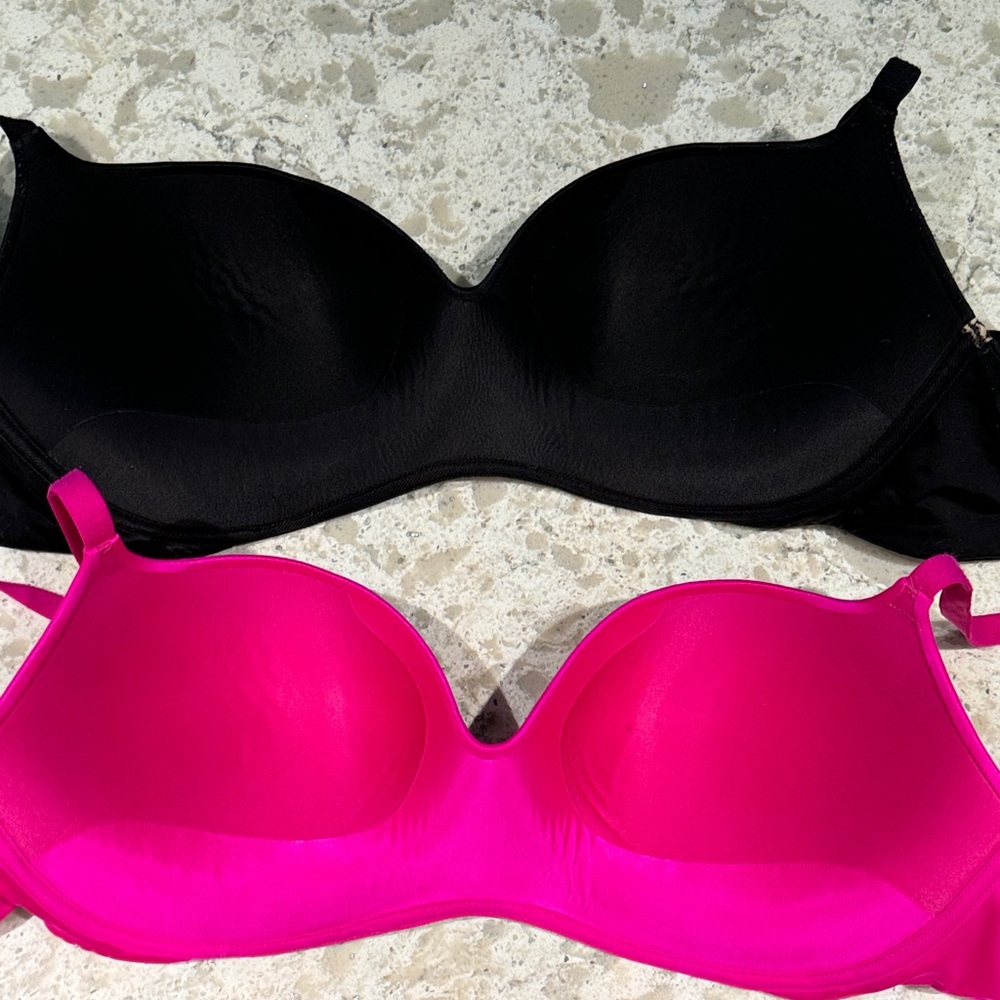 Victoria's Secret Black and Hot Pink Bra Duo - Picture 4 of 6